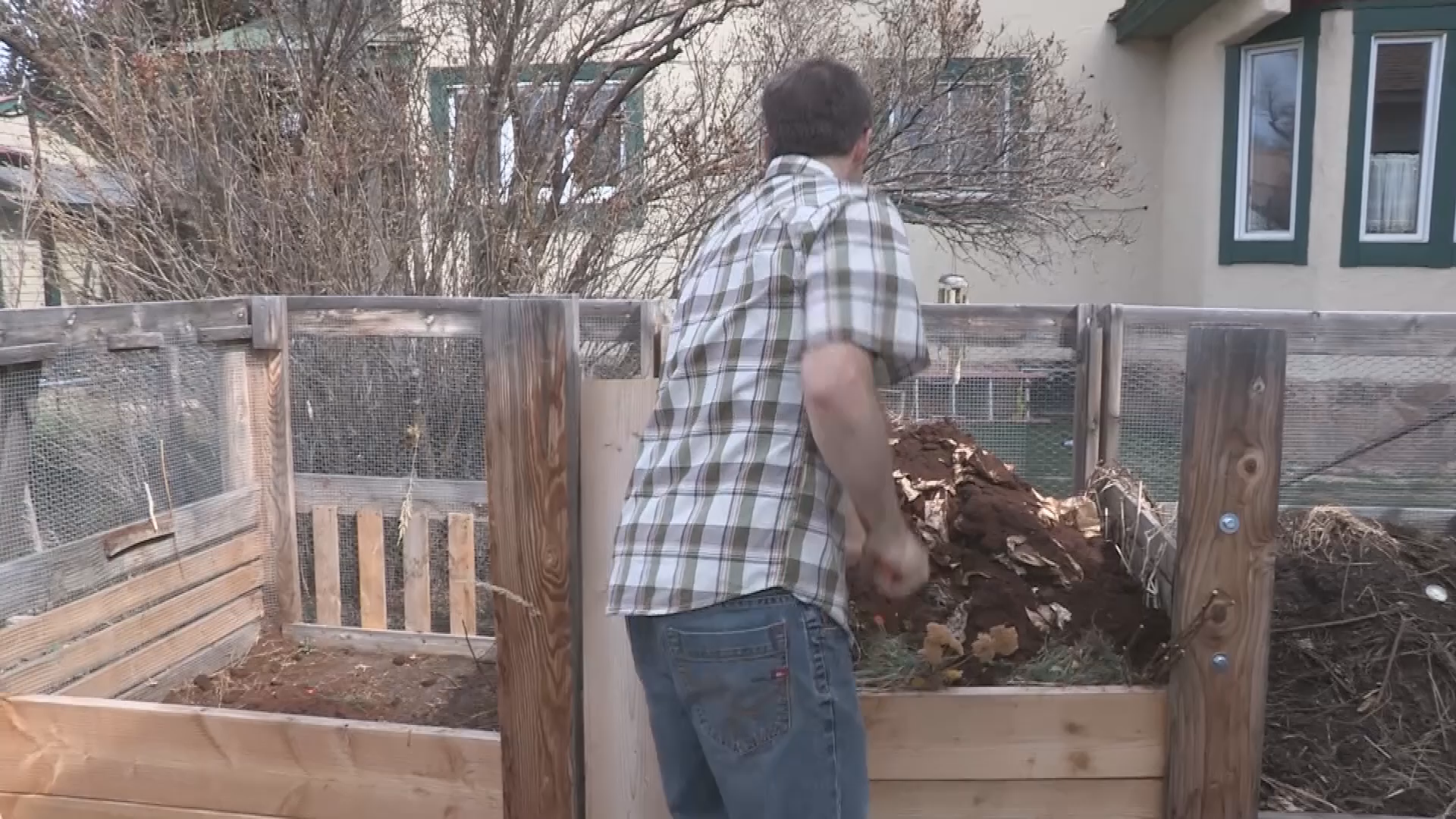 Grow Up! A guide to growing food naturally 009-Season Extension